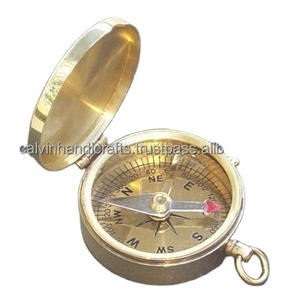 Boussole de poche en laiton nautique faite à la main Antique arpentage article décoratif meilleur cadeau pour hommes et femmes 2.5 pouces - Product Image 2