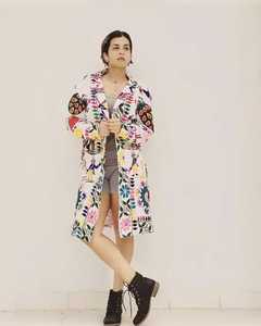 แจ็กเก็ตสไตล์วินเทจของผู้หญิง,เสื้อโค้ทตัวยาวเปิดหน้าแขนยาวตกแต่งด้วยผ้าไหมปักลายสไตล์อุซเบก - Product Image 1