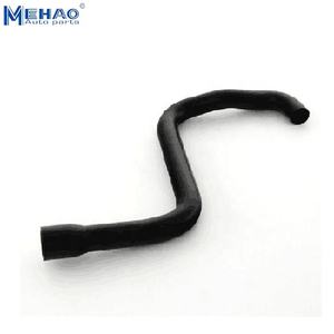 Pièces automobiles Tuyau de radiateur de moteur en caoutchouc flexible Tuyau d'<span class=keywords><strong>intercooler</strong></span> Tuyau d'eau 1151708801 11511708801 pour <span class=keywords><strong>BMW</strong></span> E46 <span class=keywords><strong>E36</strong></span> - Product Image 1