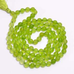 Hermoso collar de cuentas Mala con borlas hechas a mano, collar de yoga con borlas anudadas. - Product Image 1