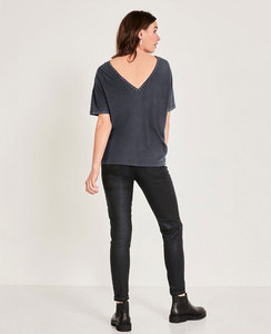 เสื้อยืดผู้หญิงผ้าฝ้าย 100% ขายส่ง รับผลิตตามแบบ ปักโลโก้ได้ - Product Image 5