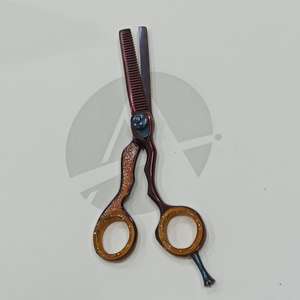 Tijeras de Entresacar Cabello de Peluquería con Mango Elegante y Recubrimiento de Color, 6.5 Pulgadas, Fabricación Profesional en Pakistán - Product Image 1