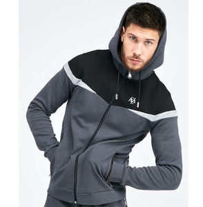 ชุดวอร์มผู้ชาย,ชุดวอร์มสีเทาพร้อมโลโก้และแท็กที่กำหนดเองผลิตโดยผลิตภัณฑ์ Huzaifa จากปากีสถาน - Product Image 4