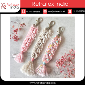 LLavero de macramé de algodón hecho a mano, bolsa decorativa - Product Image 6