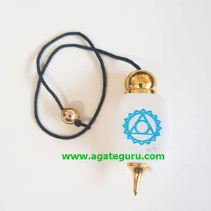 เซเลนไนต์พลอยฝาสีทองสไตล์จักระลูกตุ้มแกะสลักด้วยมือด้วยเทคนิคการแกะสลัก - Product Image 1