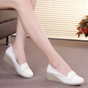 <span class=keywords><strong>Scarpe</strong></span> da Infermiera Antiscivolo in Pelle di Vacchetta per Donne, <span class=keywords><strong>Comode</strong></span> per il <span class=keywords><strong>Lavoro</strong></span> Ospedaliero, con Fodera in Vera Pelle, Colore Bianco - Product Image 3