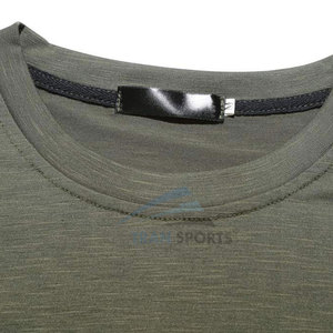 T-shirts en tricot uni pour hommes en gros - Nouvelle arrivée de haute qualité en coton/polyester, style décontracté - Product Image 5