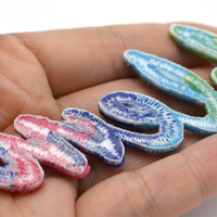Emblèmes personnalisés en tissu brodé 3D, 50 pièces, patch en textile brodé
