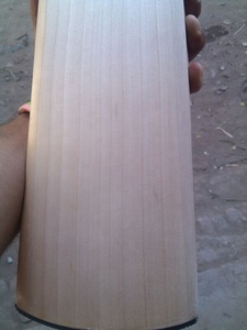 English Willow Cricket Bats Short Handel Grade 2 Bats | <b>Weight</b> 2.8 Lbs 2.12 Lbs | - Product Image 4