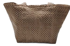 Sacs fourre-tout tissés en cuir véritable avec logo personnalisé pour femmes avec fermeture ouverte Sacs à main de luxe faits à la main - Product Image 2