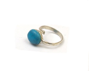 Anillo de Joyería con Piedras Preciosas Naturales Multicolores, Forma Ovalada Turquesa, Chapado en Plata, Hecho a Mano, con Alambre Envolvente y Facetas - Product Image 6