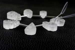 7 piezas de piedra Natural de cuarzo transparente, joyería en forma de pera, piedra blanca, estilo único - Product Image 2