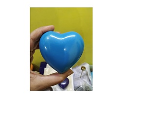 Souvenirs colorés en forme de cœur, fournitures d'enterrement, pour crémation, pour salon, en inde - Product Image 1