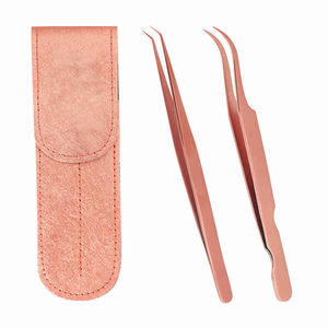 Pince à cils avec pochette durable - Product Image 3