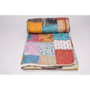 Couette Kantha faite à la main Style indien Vintage couvre-lit réversible Queen Size laine coton rempli pour la décoration intérieure utilisation hôtel - Product Image 3