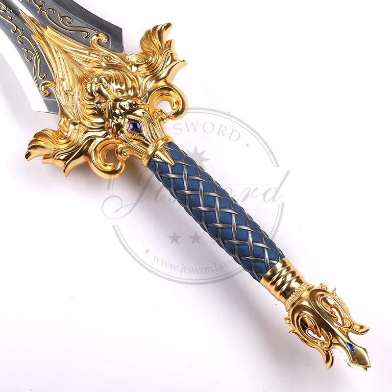 映画「ウォークラフト」キング・レーンの武器、ライオンソードの