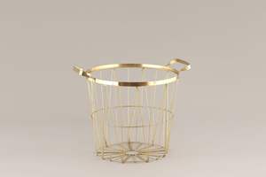 Elegante cesta de almacenamiento de alambre dorado con asas, organizador elegante y funcional para decoración de hogar u oficina - Product Image 4