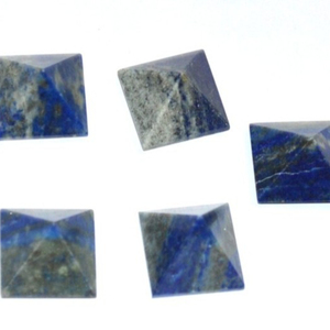 Acheter en ligne Lapis Lazuli Petites Pyramides: Lapis Lazuli Petites Pyramides À Vendre Pyramides en pierre de guérison en gros - Product Image 1