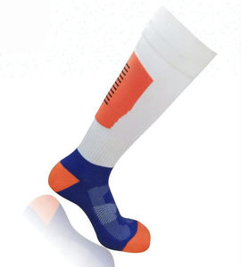 Nouvelle arrivée Chaussettes de football GAA de haute qualité sur mesure Chaussettes midi hommes femmes Chaussettes unisexes Chaussettes avec logo personnalisé Chaussettes OEM Chaussettes de football - Product Image 1