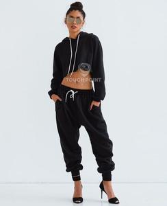 Sweat-shirt court 100% coton pour femmes, ensemble de survêtement 2 pièces avec logo personnalisé - Product Image 6