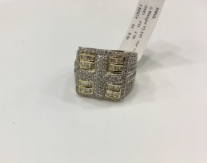 Anillo de oro amarillo de 10K para hombre, Diamante redondo y Baguette exclusivo, estilo Hip Hop - Product Image 1