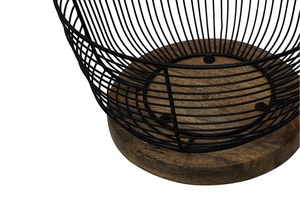 Panier de rangement en fer forgé de la plus grande qualité avec base en bois couleur noire panier de rangement en fil métallique le plus vendu - Product Image 6