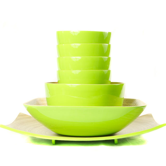 สีเขียว