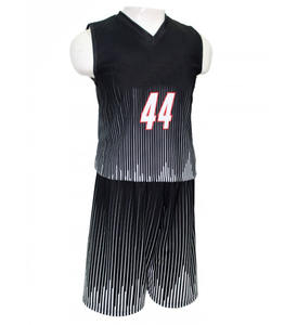 Ensemble de maillots de basket-ball à impression par sublimation personnalisée de la meilleure qualité, uniforme de basket-ball professionnel respirant dans les grandes tailles - Product Image 5