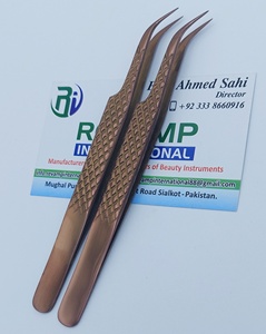 Pince à épiler d'extension de cils en acier inoxydable de vente chaude pince à épiler d'isolation à pointe incurvée en or rose pour faux cils - Product Image 6