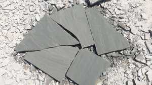 Kundla — Surface extérieure en grès gris, taille irrégulière, pavage aléatoire, pierre, style selle, intérieur et extérieur, chemin de sol, styliste - Product Image 3