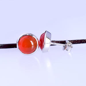 Boucles d'oreilles personnalisées en argent Sterling 925 meilleure vente de minuscules clous de cornaline en pierres précieuses bijoux de mode pour les mariages - Product Image 4