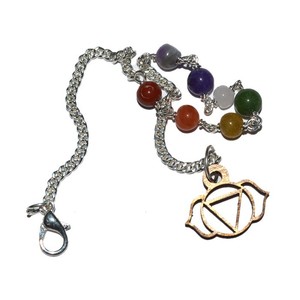 Chaîne de perles du Chakra du Troisième Œil au Meilleur Prix : Chaîne de perles du Chakra du Troisième Œil en Vente - Product Image 1