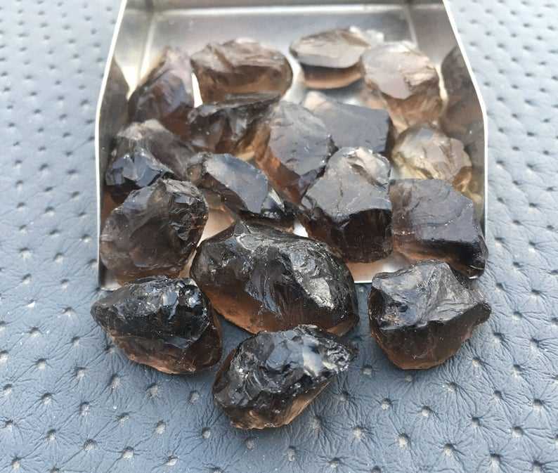 สีน้ำตาล