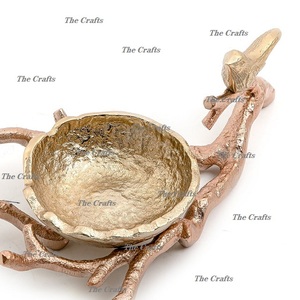 Bestest Design Tuercas Tazón para servir en acero inoxidable Tazón decorativo de color dorado con bandeja de madera a bajo precio - Product Image 6