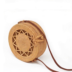 Bolsa de ratán hecha a mano como regalo o viaje, hecha en Vietnam, - Product Image 4