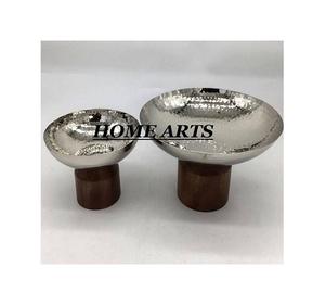 Ensemble de 2 bols à fruits secs en laiton martelé avec base en bois, qualité supérieure, forme ronde, bol à chocolat en vrac - Product Image 2