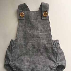 STYLISH---NEW--BEAUTIFUL-Bébé-STYLISH-ROMPER--DRESS-et son personnaliser dans n'importe quelle taille et couleur = 2021... - Product Image 1