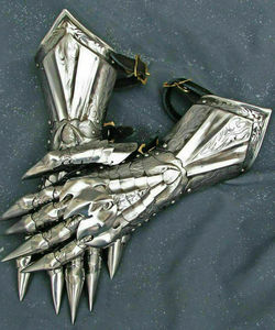 Gauntlet médiéval, paire d'accents chevalier croisé, armure en acier, gant d'horreur gothique, armure fonctionnelle - Product Image 6