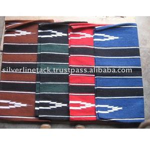 Couverture de selle en acrylique avec rembourrage en laine Produit équestre de qualité supérieure-pour tapis de selle - Product Image 2