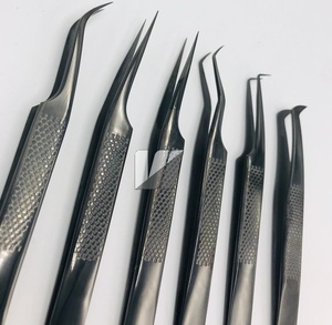 Pinzas profesionales de pestañas de acero inoxidable negro de alta calidad con punta de volumen puntiaguda de logotipo personalizado para extensiones de cejas de pestañas - Product Image 6