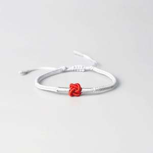 สร้อยข้อมือมิตรภาพแบบถักคุณภาพพรีเมียม - Product Image 1