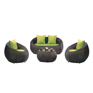 Set di divani da giardino per mobili da giardino in vimini con sedia a sfera in Rattan