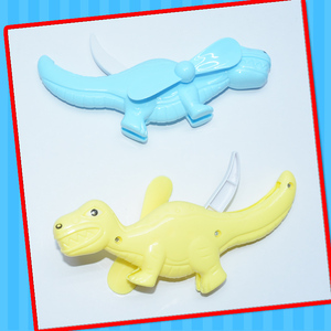 Juguete de abanico de dinosaurio púrpura para escuela, juguete de fábrica china de dulces, oferta, tienda, barato, 2020 - Product Image 4