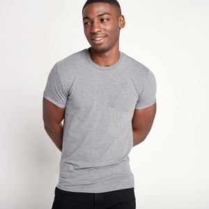 Collection Été 2026 – Vente en Gros : T-shirt et Short 100% Coton Biologique pour Homme, Style Décontracté, Manches Courtes, Motif Uni, Tissu Jersey - Product Image 2