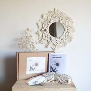 Créations artisanales Miroir mural en macramé - Product Image 1