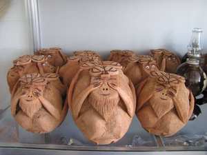 Regalos Artesanales de Coco/ Mono Hecho a Mano con Cáscara de Coco/ Mono de Coco de Vietnam 99 Gold Data - Product Image 3