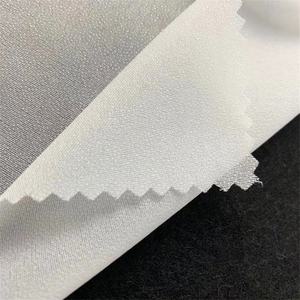 ผ้าโพลีเอสเตอร์ผ้าใยสังเคราะห์ยืดหยุ่นชนิดละลายน้ำได้ชนิดยืดหยุ่นชนิดไมโครดอตซับ100% จากโรงงานในเวียดนาม - Product Image 1