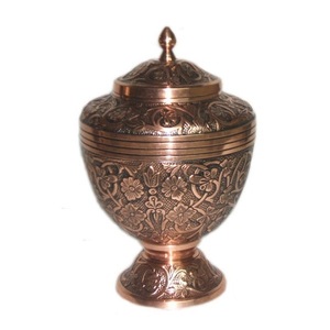 โกศโลหะทองเหลืองรูปทรงรอยัลโกศทำด้วยมืออุปกรณ์งานศพโกศโลหะภาชนะขี้เถ้ามนุษย์กำหนดขนาดเองได้ - Product Image 1