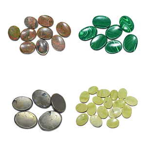 หินสีเขียวAventurine Worry Stone | หินคริสตัลธรรมชาติสำหรับรักษาฝ่ามือ | หินที่ต้องกังวล - Product Image 6