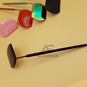 El espejo de belleza cuadrado grande de acero inoxidable con logotipo personalizado, Color de plasma púrpura, ofrece pinzas cómodas para extensión de pestañas con estilo - Product Image 3